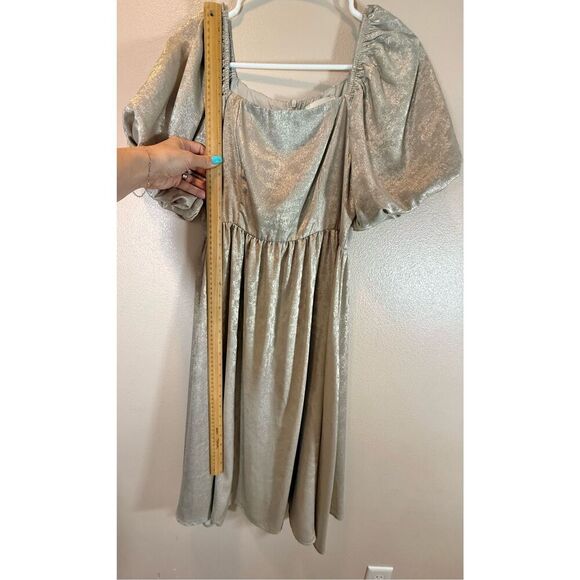 Celadon Modest Babydoll Style Puff Sleeve Champagne Flowy Dress Women's Small - Picture 7 of 12